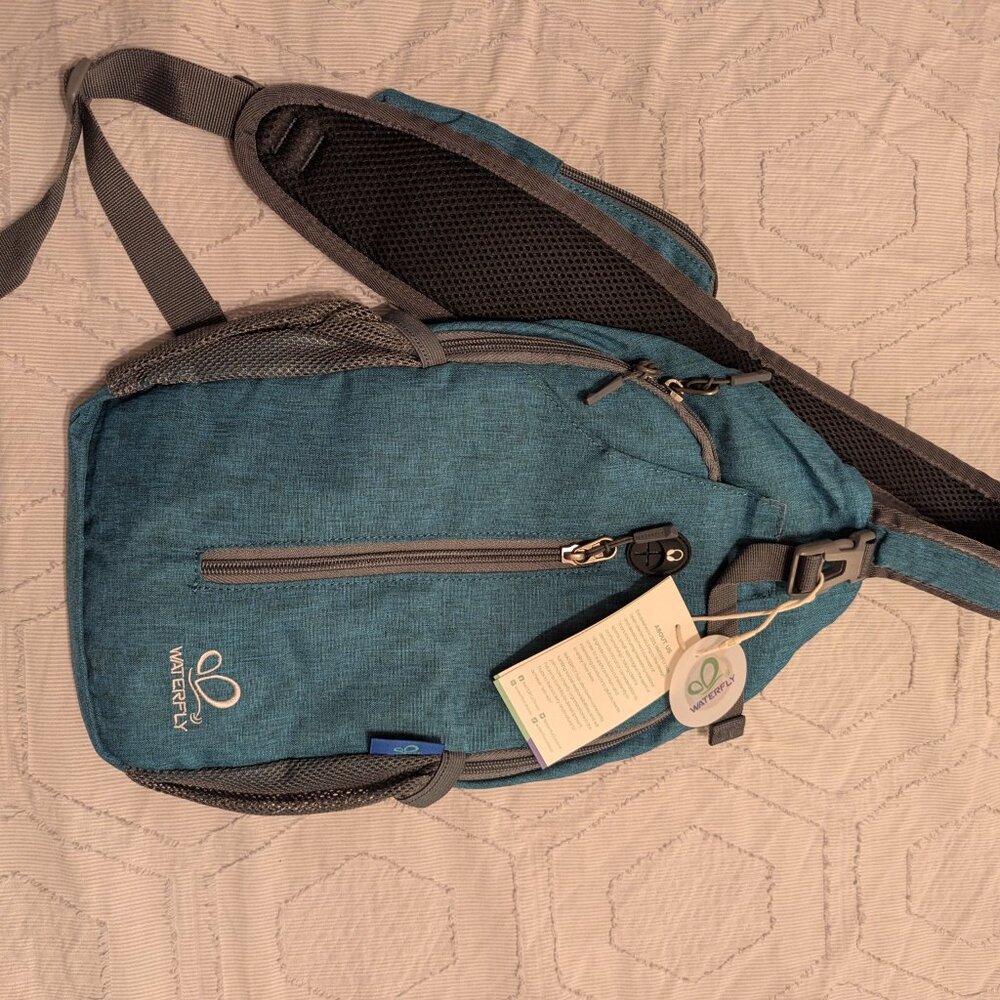 NEW Waterfly crossbody sling, 4 compartments, Sporty Travel, Hiking, Chest Bag - Picture 2 of 6